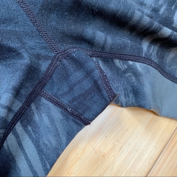 Athleta Chaturunga Ankle Length Leggings Tights, S. - Picture 5 of 6